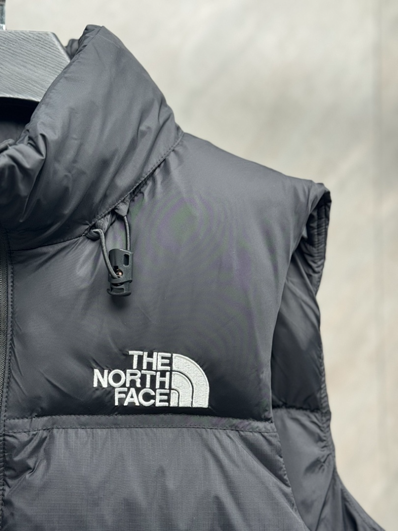 110429 Men's and women's classic high and full embroidered logo down vest clothes on the north side